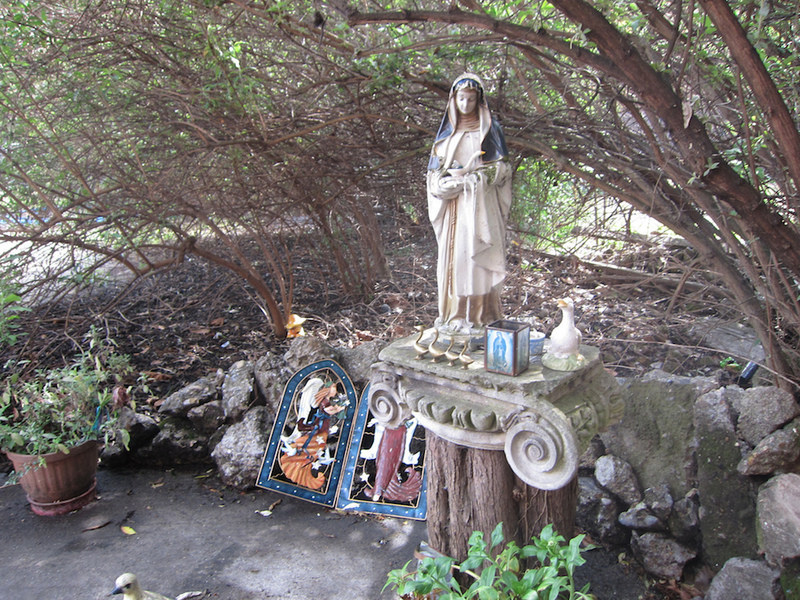 Illustration for article titled Visit This Neglected Medieval Cemetery for the "Outcast Dead"